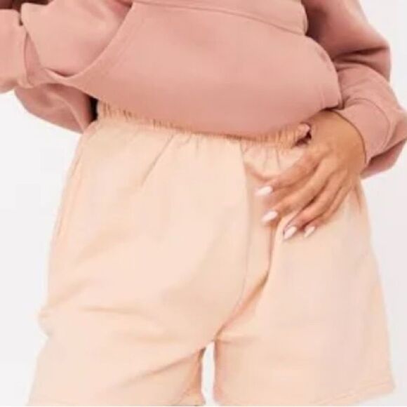Prettylittlething Baby Pink Sweat Pocket Runner Shorts US 12 “ NWT IN PACKAGING - Picture 3 of 6